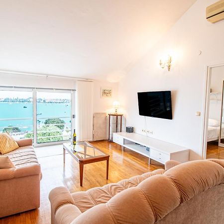 Apartment Umag Center Istria Croatia With Seaview By Rentistra Buitenkant foto