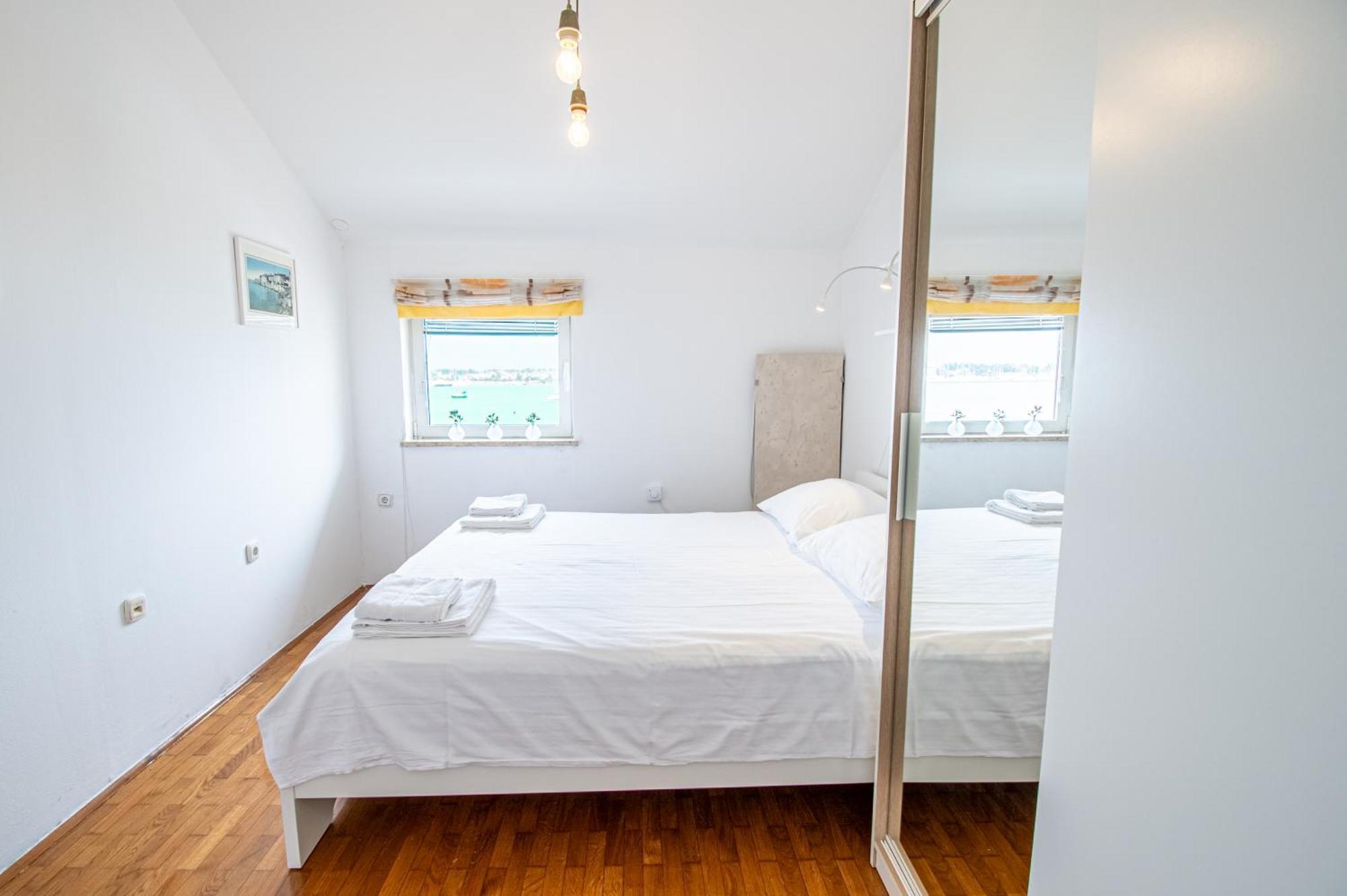 Apartment Umag Center Istria Croatia With Seaview By Rentistra Buitenkant foto